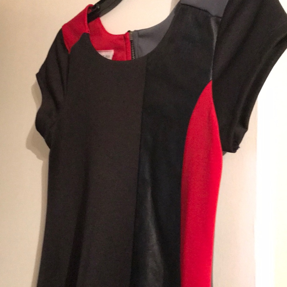 Girl’s Dress